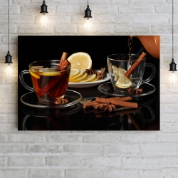 Черный чай с лимоном и корицей